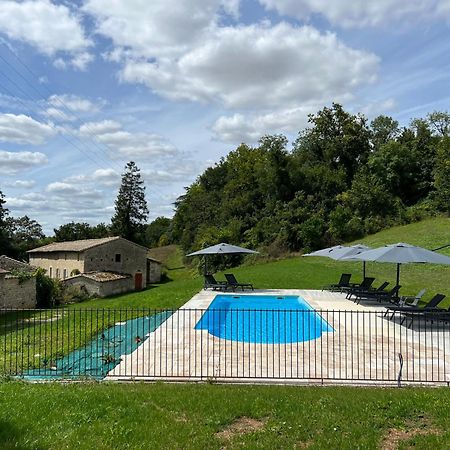 Chateau Des Loups - Les Cypres Echire Exterior photo
